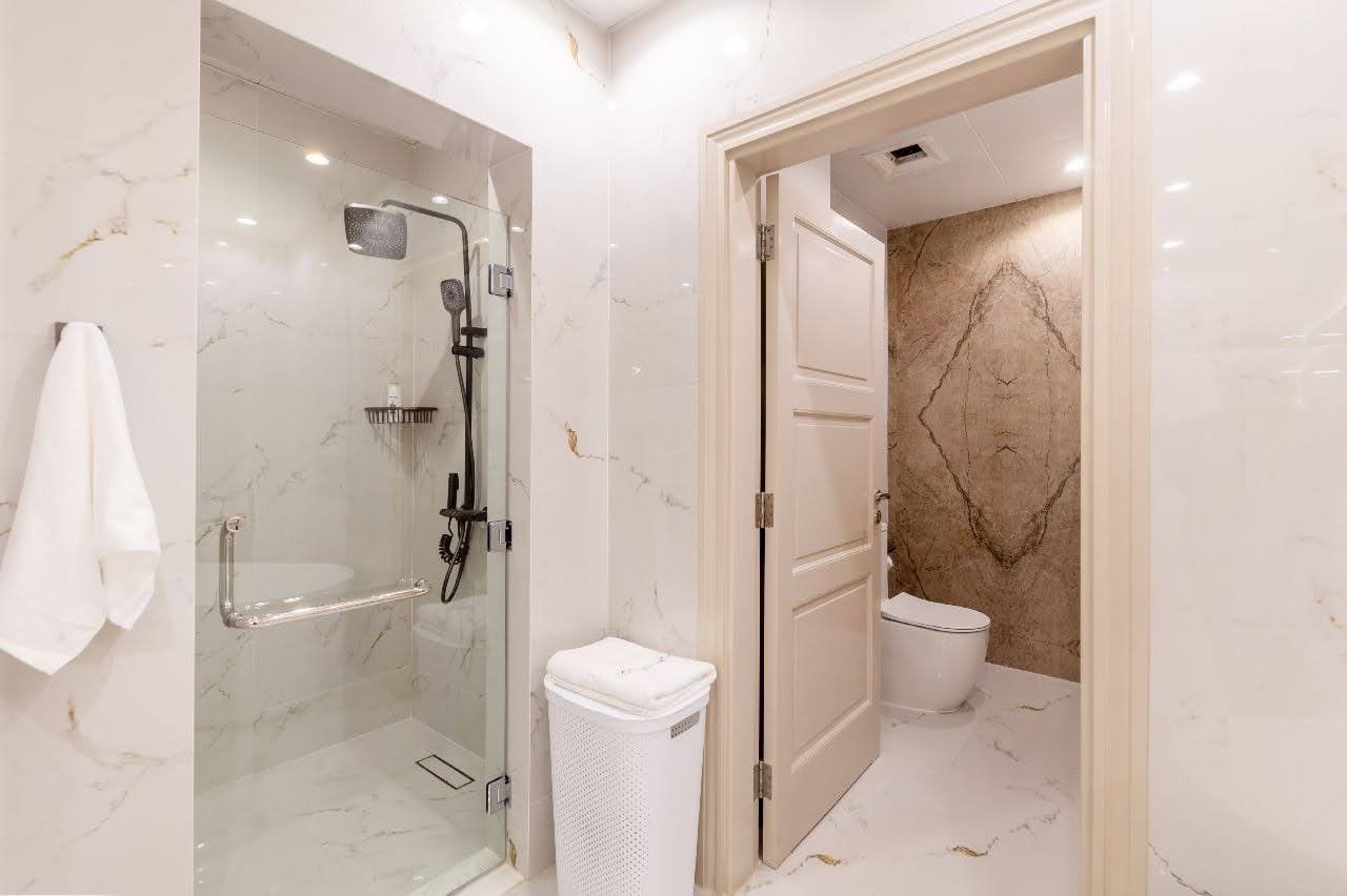5 Bedroom villa at the palm jumeirah gallery image